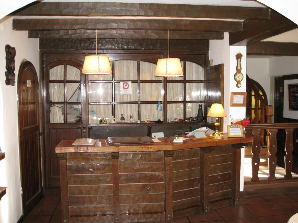Hosteria La Masia Сан-Мартін-де-лос-Андес Екстер'єр фото