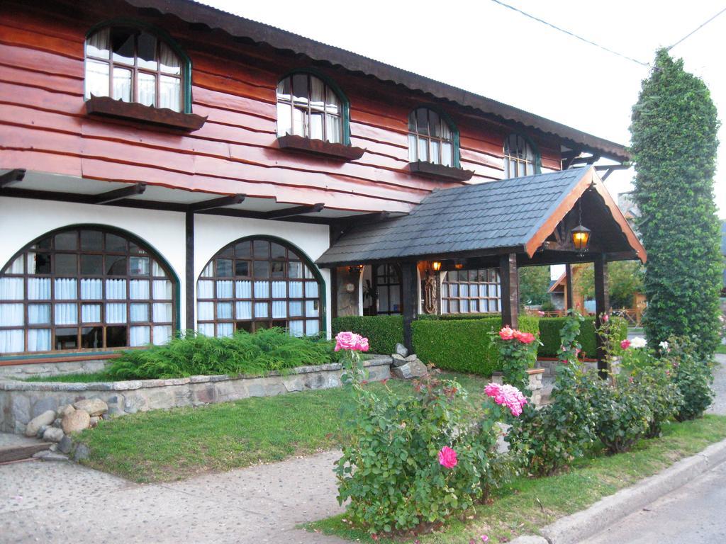 Hosteria La Masia Сан-Мартін-де-лос-Андес Екстер'єр фото