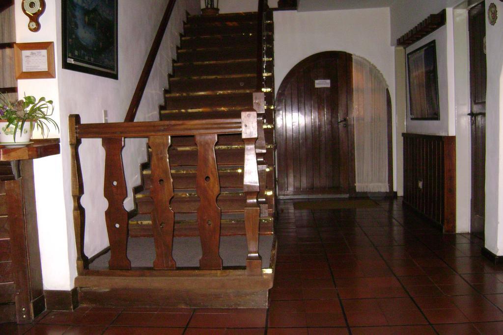 Hosteria La Masia Сан-Мартін-де-лос-Андес Екстер'єр фото