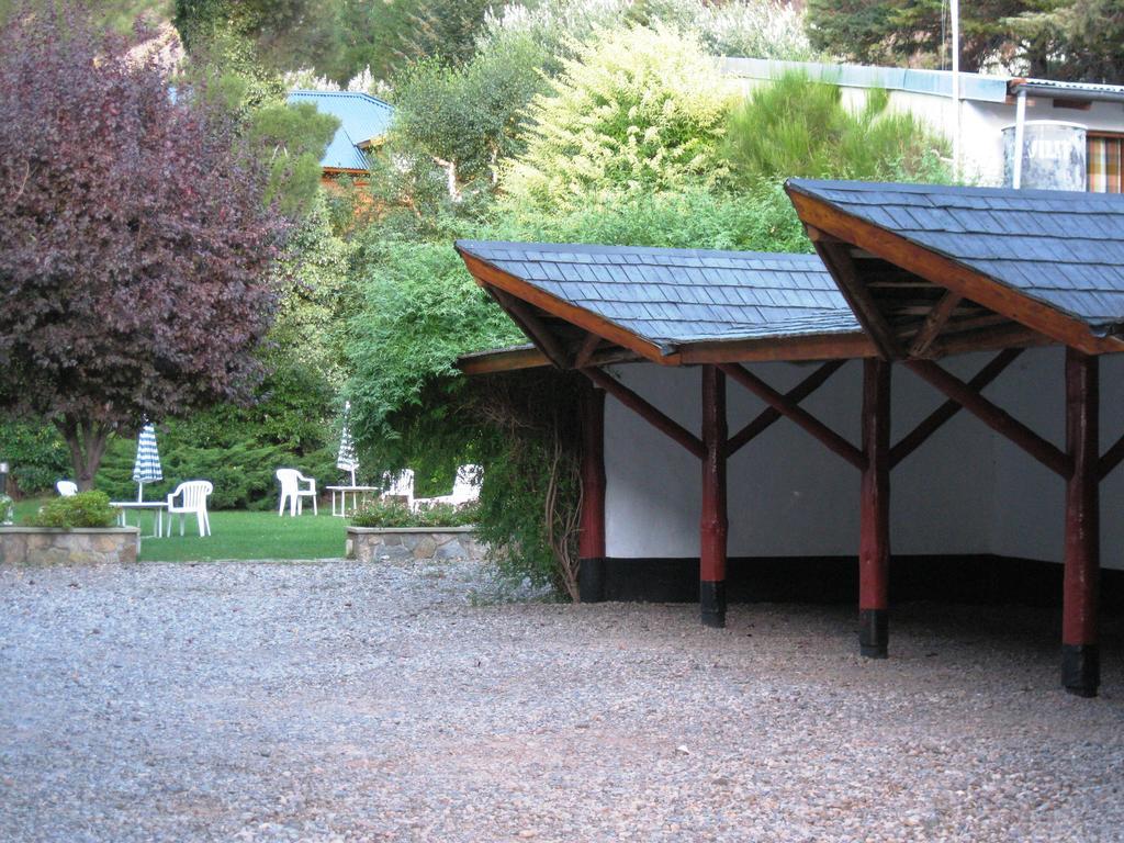 Hosteria La Masia Сан-Мартін-де-лос-Андес Екстер'єр фото